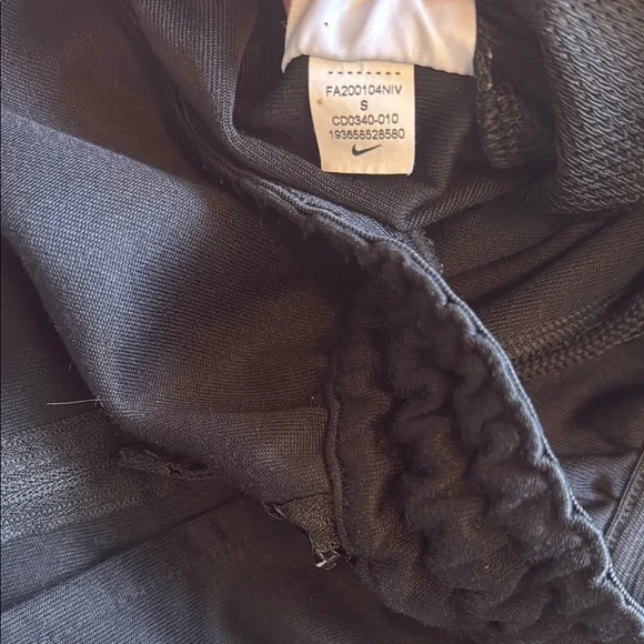 Nike Basketball Dri-Fit Spotlight Solo Swoosh Shorts - Picture 10 of 10